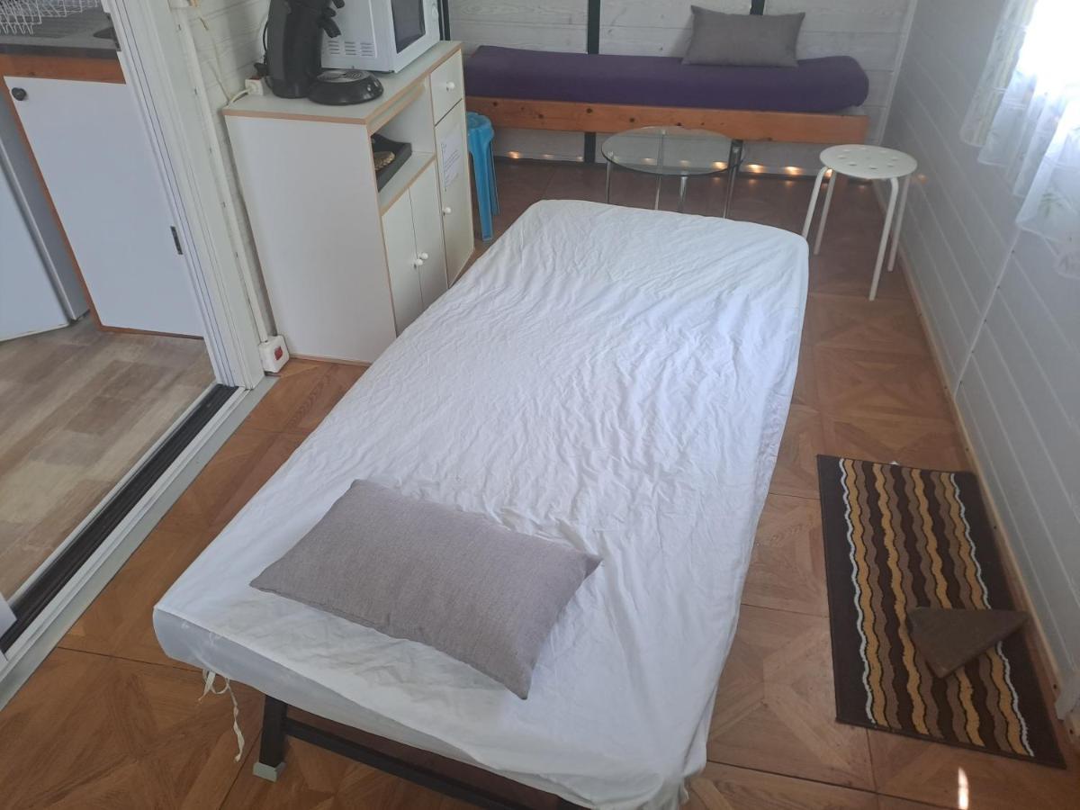 Chalet Pour 5 Personnes Equipe Sur Emplacement Privatif Dans Camping 4 Etoiles Appartenant Et Gere Par Un Particulier Hotel Foix Eksteriør billede